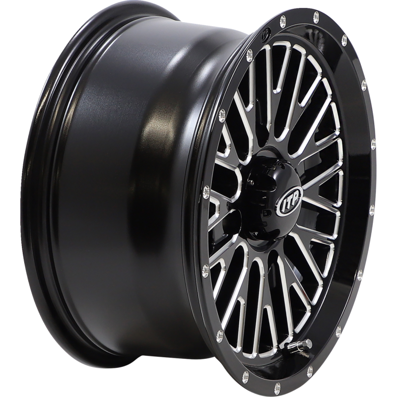 MOMENTUM 14x7 4/137 5+2 (+30mm) GLOSS BLACK MACHINED