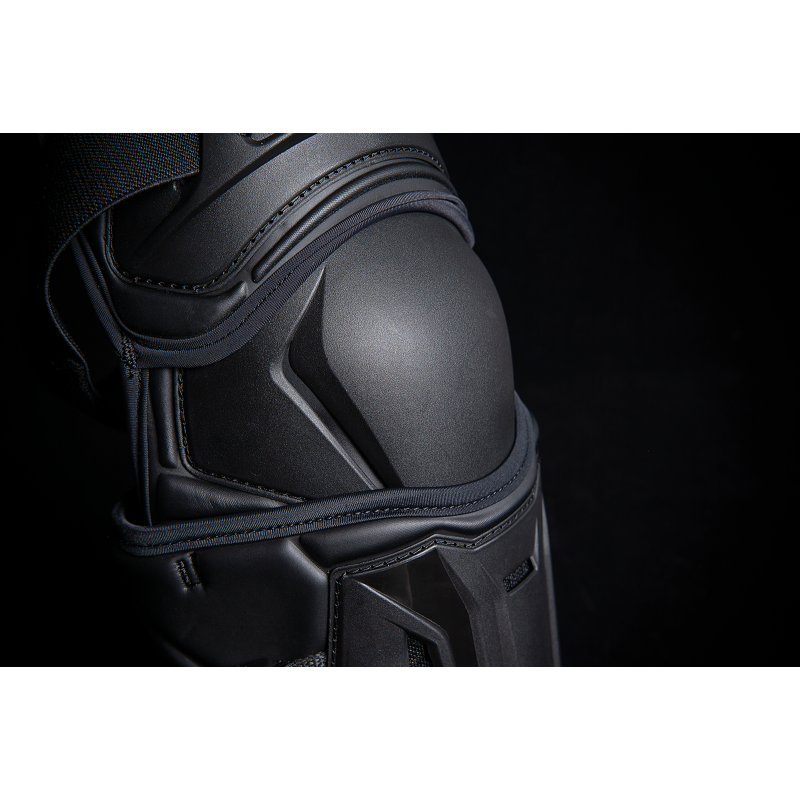 KNEE FIELD ARMOR3 BK L/XL